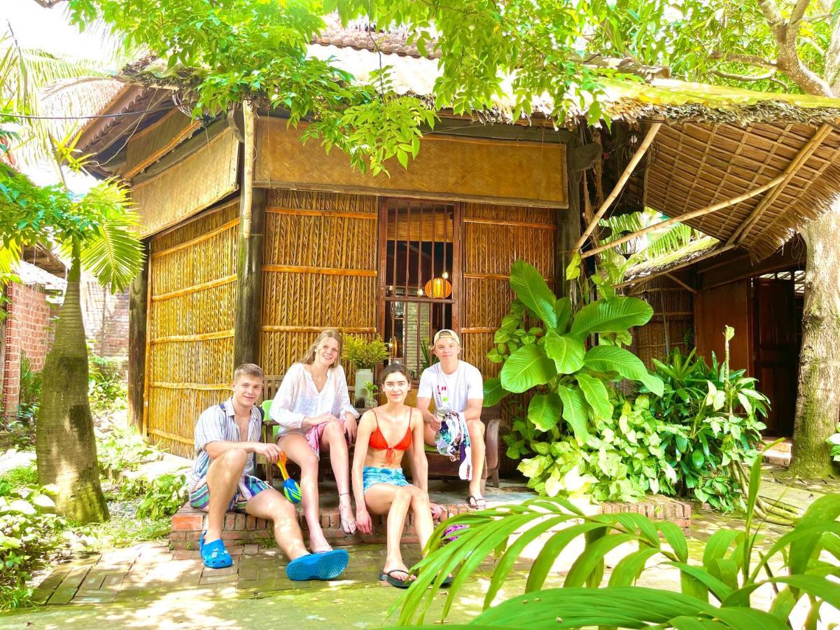 Under The Coconut Tree Hoi An Homestay Екстер'єр фото